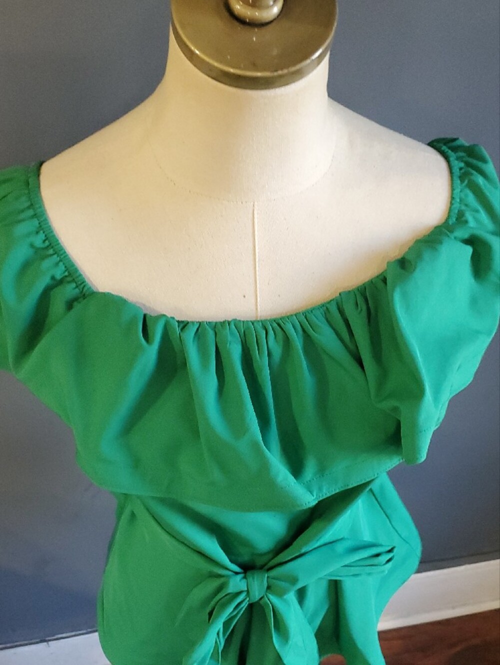 Haute Monde Emerald Green Off-Shoulder Ruffle Tie-Waist Blouse - Picture 3 of 13